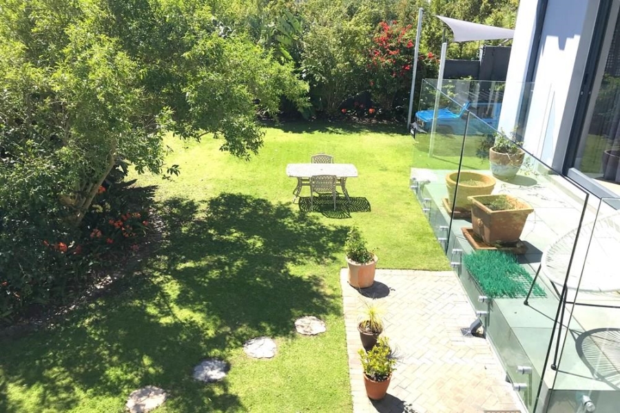 4 Bedroom Property for Sale in Heuwelkruin Western Cape